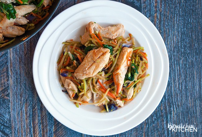 Sweet Sriracha Easy Chicken Stir Fry